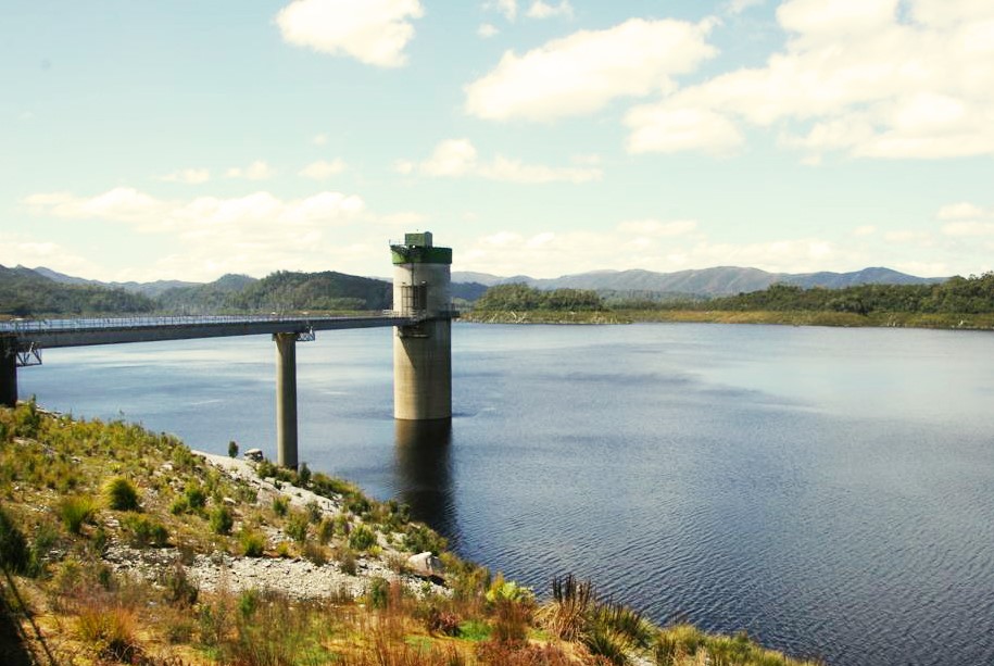 The intake tower 200 metres above Gordon Power Station