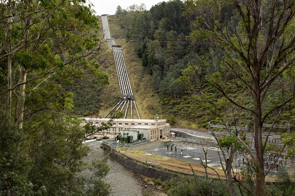 Power station, switchyard and penstocks seen from a distance
