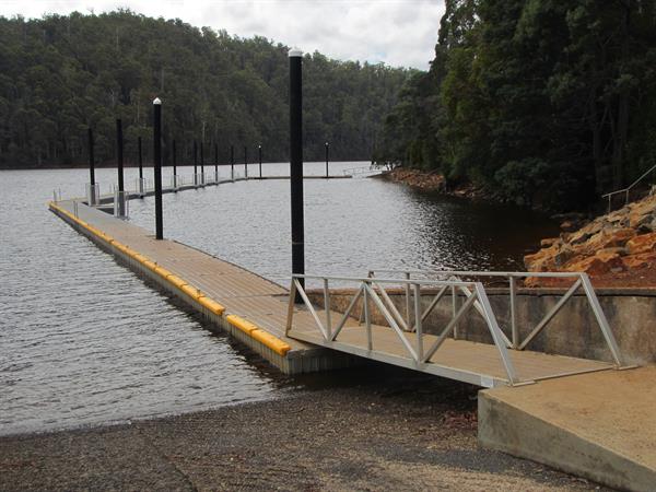 Barrington Pontoon 1