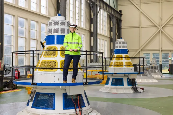 Image of a trainee maintenance assistant 